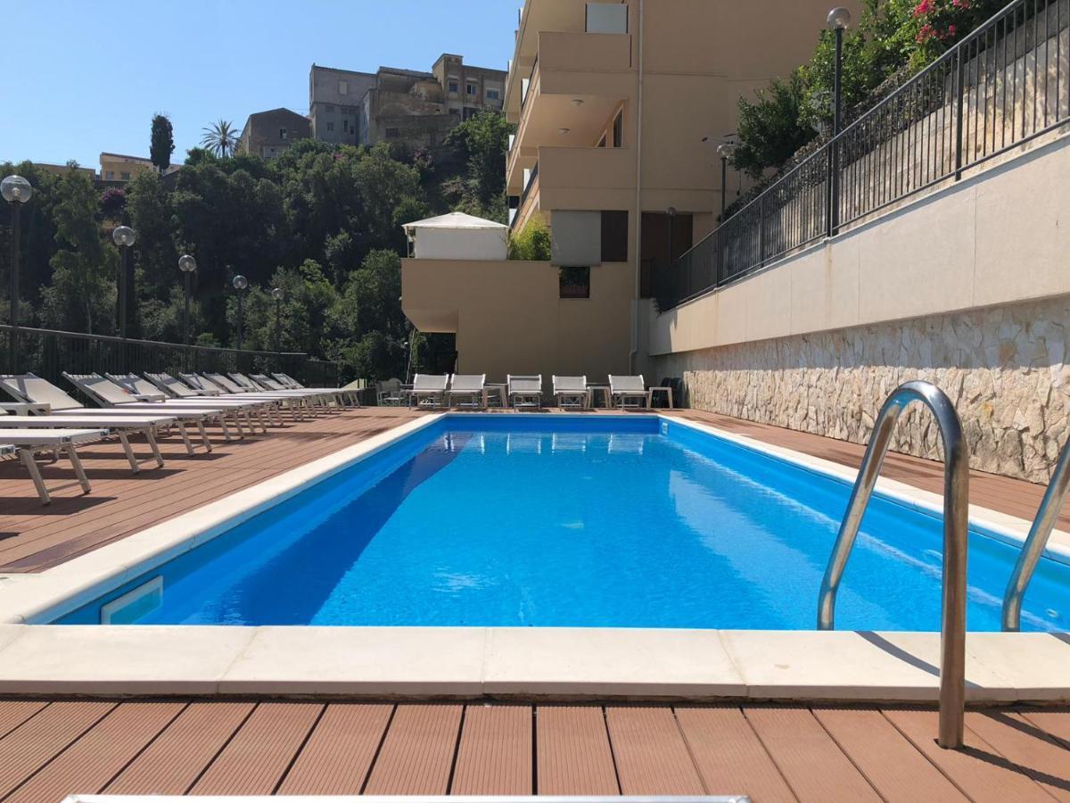 Casa Vacanza Ilenia - Taormina Exterior foto